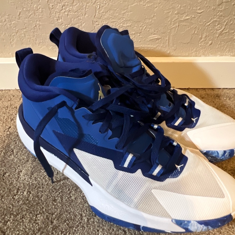 Jordan men’s Zion 13